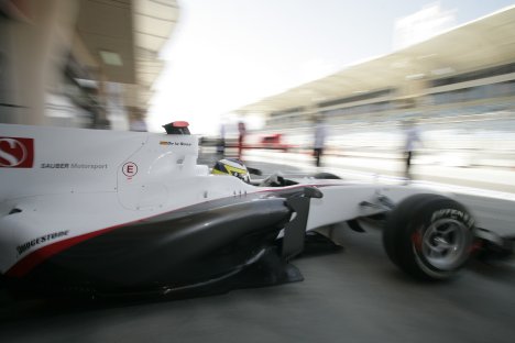 Sauber har fået en elendig start på sæsonen og fattes penge